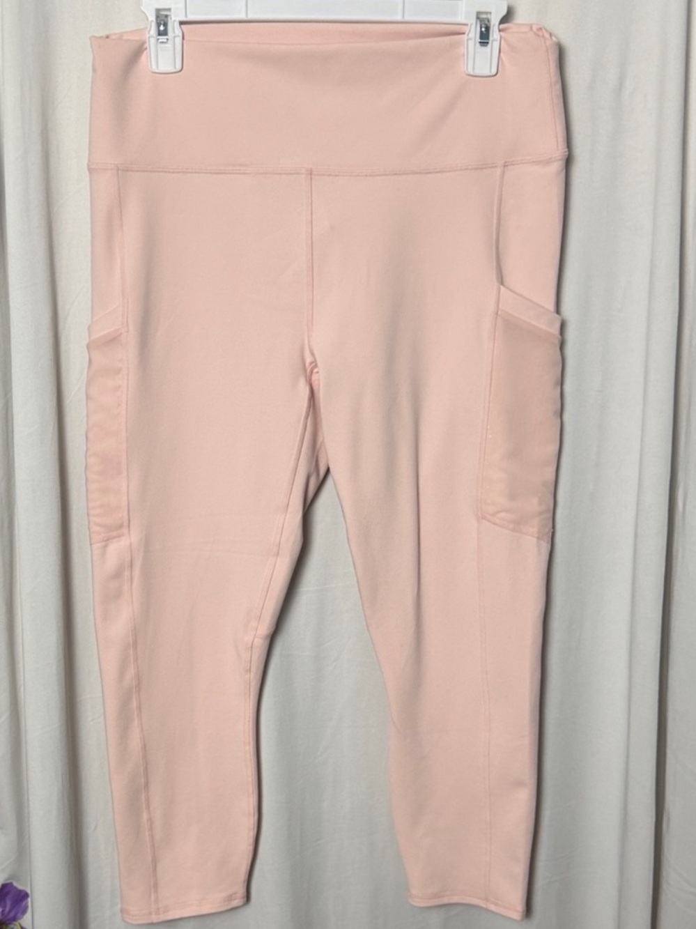 Fabletics Women’s Light Pink High-Waisted PowerHold Capri Leggings Size XL